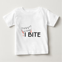 Ich beiße (Zähne und Blut)