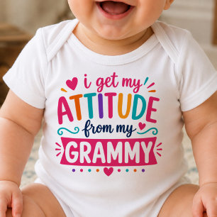 Ich bekomme meine Einstellung von meinem Grammy-Bo Baby Strampler