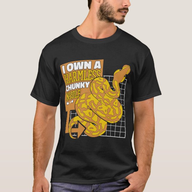 Ich besitze eine harmlose klumpige Nudel Pythonida T-Shirt (Vorderseite)