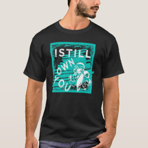Ich besitze immer noch große amerikanische Fußball T-Shirt