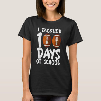 Ich bewältigte 100 Tage Schul-Fußball 100. Tag Gi T-Shirt