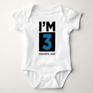 Ich bin 3 Monate alt blau Baby Strampler