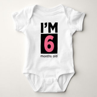 Ich bin 6 Monate alt rosa Baby Strampler