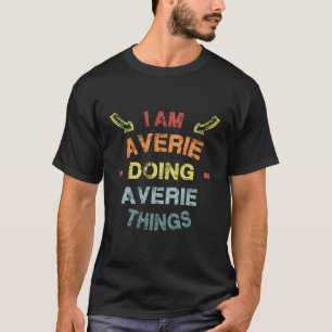 Ich bin Averie, die Averie-Dinge tun Coole Weihnac T-Shirt