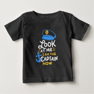 Ich bin der Kapitän, der jetzt Captain Gift bootet Baby T-shirt