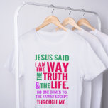 Ich bin der Way-T - Shirt in hellen Farben<br><div class="desc">Christlicher T - Shirt mit dem biblischen Vers von Johannes 14:6 Jesus sagte ihm: "Ich bin der Weg, die Wahrheit und das Leben. Niemand kann zum Vater kommen, außer durch mich." Die Verse sind in orangefarbenen und rosafarbenen Farben und in gemischter Kalligraphie & minimalistischer Typografie. Dieses trendige, moderne Design ist...</div>