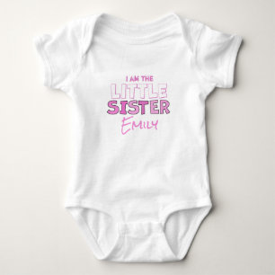 Ich bin die kleine Schwester Cute Pink Minimalist Baby Strampler