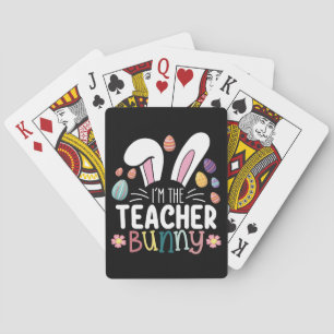 Ich bin die Lehrerin, die Ostern spielt Spielkarten