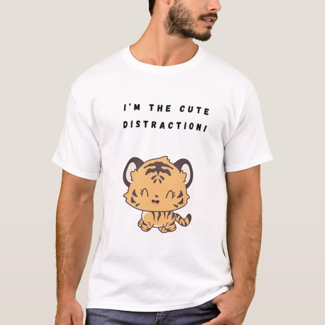 Ich bin die niedliche Ablenkung! T-Shirt (Vorderseite)