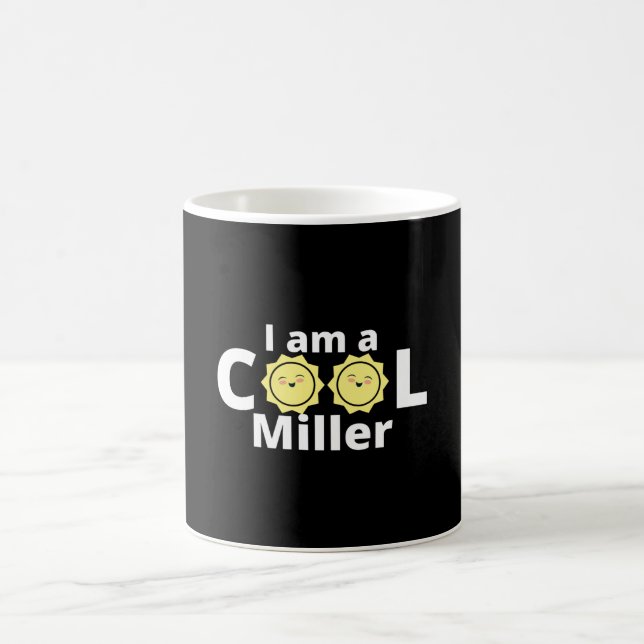 Ich bin ein cooles Miller-Design - mit gelber Sonn Kaffeetasse (Mittel)