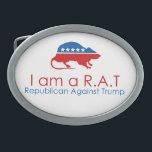 Ich bin ein R.A.T.: Republikaner gegen Trump Ovale Gürtelschnalle<br><div class="desc">Er ist der offizielle Kandidat der Republikaner, aber einige Republikaner glauben, er sei nicht der richtige Kandidat. Er ist ein Geschäftsmann, ging aber mehrmals bankrott. Er hat Freunde, aber auch eine wachsende Anzahl von Feinden. Er respektiert Frauen nicht, aber dreimal verheiratet. Zwei seiner Ehen versagte. Immer mehr Republikaner haben Trump...</div>
