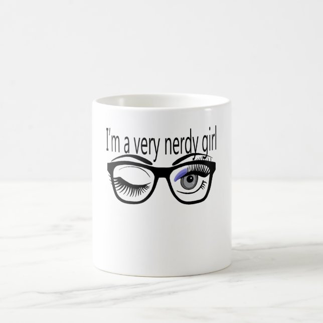 Ich bin ein sehr Nerdy Girl mit Periwinkle Eye Sha Kaffeetasse (Mittel)