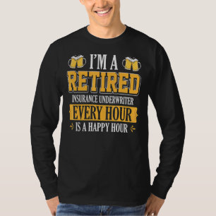 Ich bin eine Krankenversichererin, die jede Stunde T-Shirt