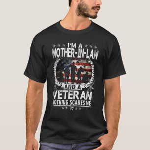 Ich bin eine Mutter im Jura und ein Veteran, der n T-Shirt