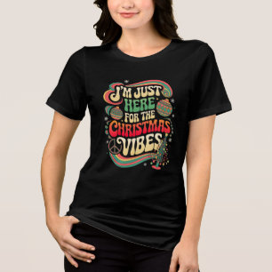 Ich bin gerade hier für das Weihnachts-Vibes Retro Tri-Blend Shirt