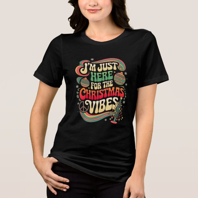Ich bin gerade hier für das Weihnachts-Vibes Retro Tri-Blend Shirt (Vorderseite)