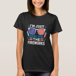Ich bin gerade hier für die Feuerwerke 1 T-Shirt