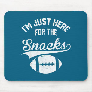 Ich bin hier wegen der Snacks süße Fußball Frauen Mousepad