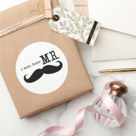 Ich bin ihr Mr. Mustache Groom Runder Aufkleber