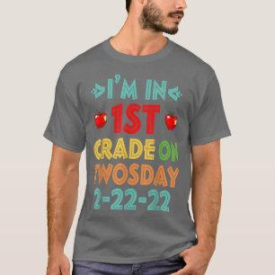 Ich bin in der ersten Klasse am zweitägigen Dienst T-Shirt