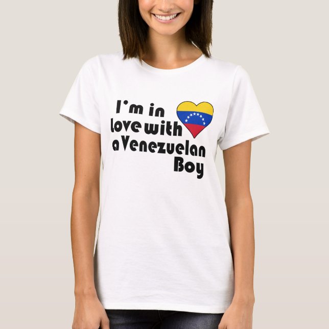 Ich bin in Liebe mit einem venezolanischen Jungen T-Shirt (Vorderseite)