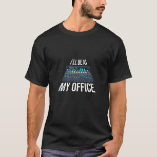 Ich bin in meinem Office Sound Designer Audio Engi T-Shirt