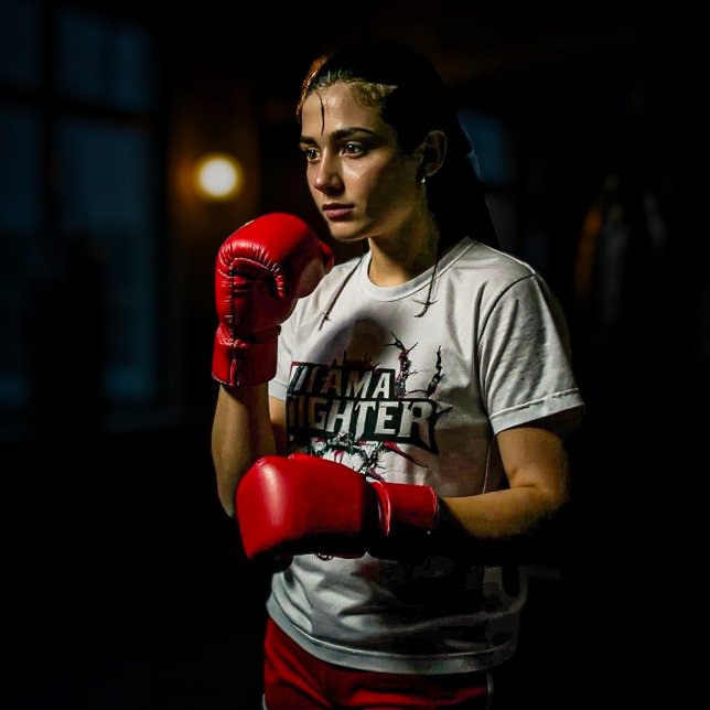 Ich bin kämpfend T-Shirt (Von Creator hochgeladen)