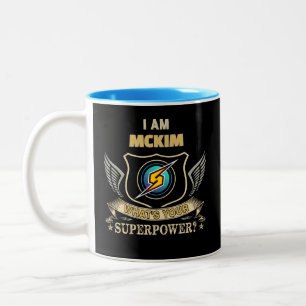 Ich bin MCKIM. Was ist dein Superhelden-Power? Zweifarbige Tasse