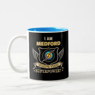 Ich bin MEDFORD, was ist dein Superheldenstück Zweifarbige Tasse