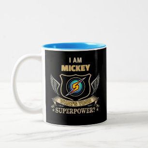 Ich bin MICKEY, was ist dein Superhelden-Power Zweifarbige Tasse
