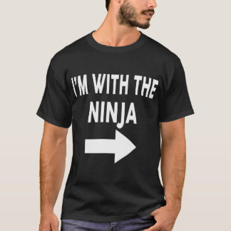 Ich bin mit dem Halloween-Kostüm des NINJA-T - Shi T-Shirt