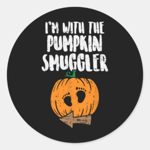 Ich bin mit der Kürbisschmuggler Halloween-Schwang Runder Aufkleber