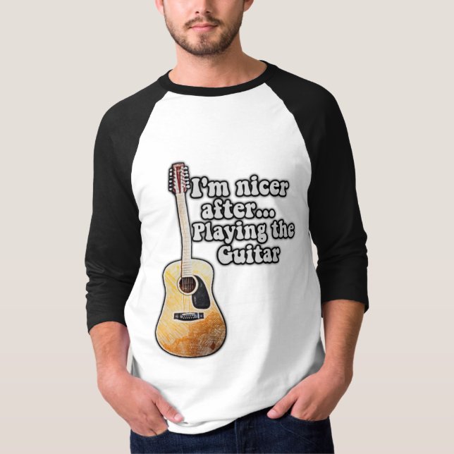 Ich bin netter, nachdem ich Gitarre gespielt habe. T-Shirt (Vorderseite)