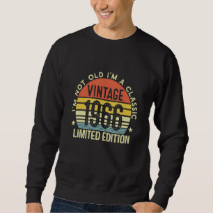Ich bin nicht alt, ich bin ein Klassiker Vintag 19 Sweatshirt