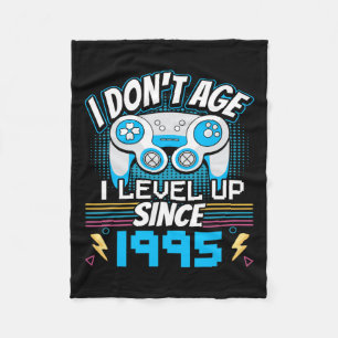 Ich bin nicht älter als 1995 und spielte 28. Gebur Fleecedecke