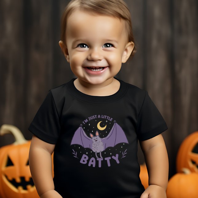 Ich bin nur ein bisschen Batty Funny Halloween Bat Baby T-shirt (I'm Just A Little Batty Funny Halloween Bat Pun Baby T-Shirt)