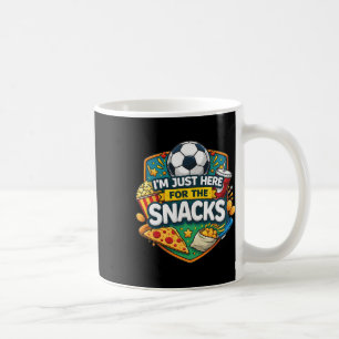 Ich bin nur wegen der Snacks Fußball Fan Matte Kaffeetasse