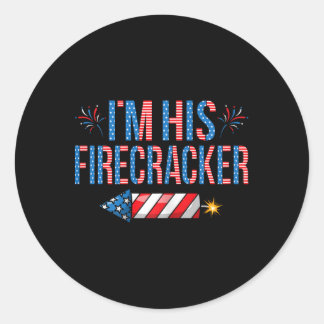 Ich bin sein Firecracker am 4. Juli Niedlicher Mat Runder Aufkleber