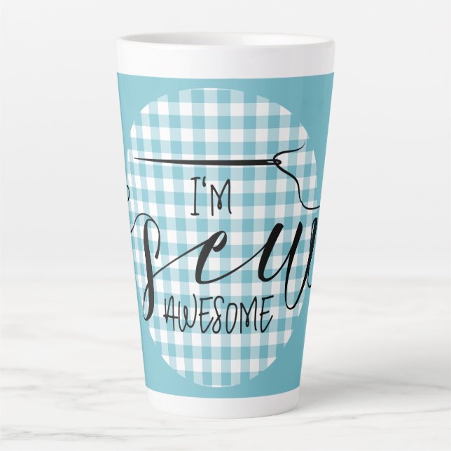 Ich bin Sew Phantastisch Blue Gingham Milchtasse (Vorderseite)