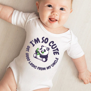Ich bin so süß Süß. Habe gutes Aussehen von meinem Baby Strampler