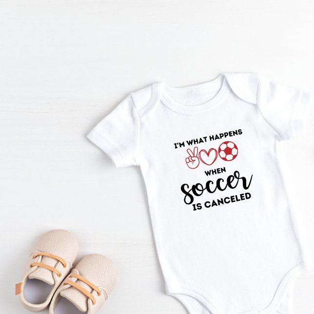 Ich bin, was passiert, wenn Fußball abgesagt wird Baby Strampler (Von Creator hochgeladen)