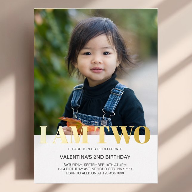 Ich bin zwei Fotos Moderne einfach Minimalistische Folieneinladung (Von Creator hochgeladen)