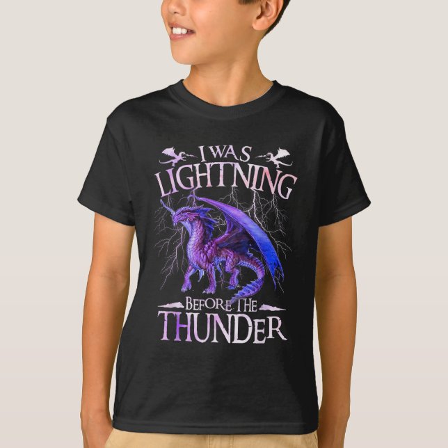 Ich blitzte vor den Donner-Drachen über mir T-Shirt (Vorderseite)