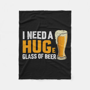 Ich brauche einen Hug lustige Männer Bier trinken Fleecedecke