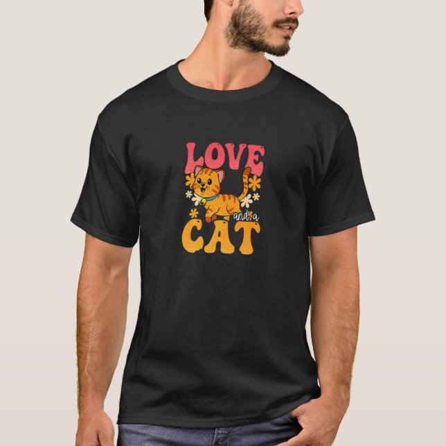 Ich brauche Liebe und Katze oder zwei Katzen Mama T-Shirt (Vorderseite)