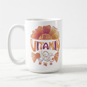 Ich brauche Vitamin-Meer: Handgezeichnete Sonnenun Kaffeetasse