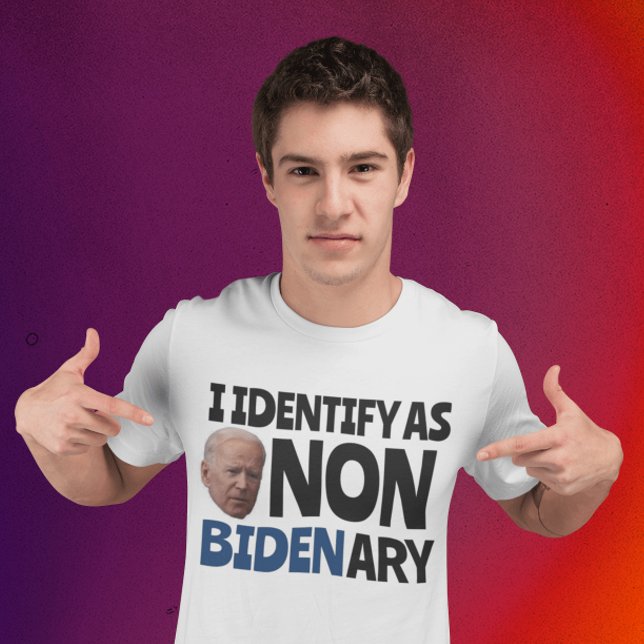 ICH DENTIFIZIERE ALS NICHT BIDENÄRER GEFÄHRDETER T T-Shirt (Von Creator hochgeladen)