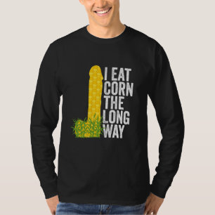 Ich esse Mais auf dem langen Weg zum Hasen T-Shirt