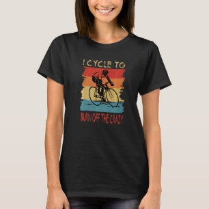 Ich fahre mit dem Fahrrad, um das verrückte Retro- T-Shirt