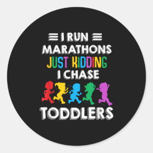 Ich führe Marathon nur kidden ich jase Kleinkinder Runder Aufkleber